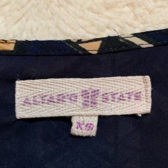 Altar’d State navy cream tribal print shift dress size Extra Small XS - Picture 7 of 10